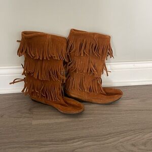 Women’s Minnetonka Fringe Boots
